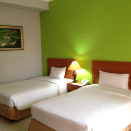 Town House Bukit Damai Indah Hotel Balikpapan  Buitenkant foto