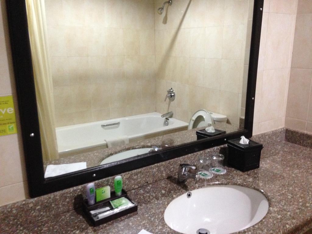 Town House Bukit Damai Indah Hotel Balikpapan  Buitenkant foto